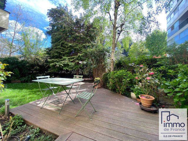 Vente appartement rez de jardin 5 pièces 105.45 m² à Le Chesnay (78150)