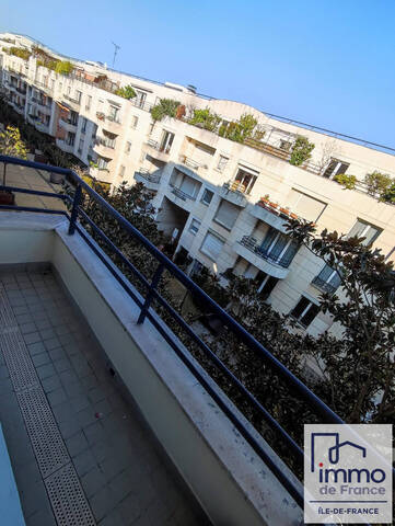 Location appartement 2 pièces 49.4 m² en Courbevoie (92400)