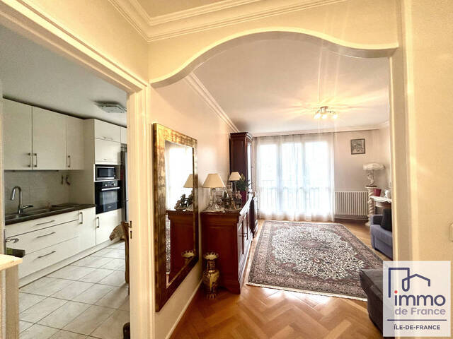 Vente appartement 4 pièces 73 m² à Brou-sur-Chantereine (77177)