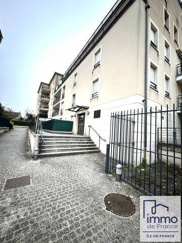 Vente appartement 2 pièces 47.55 m² à Chelles (77500) CENTRE-VILLE