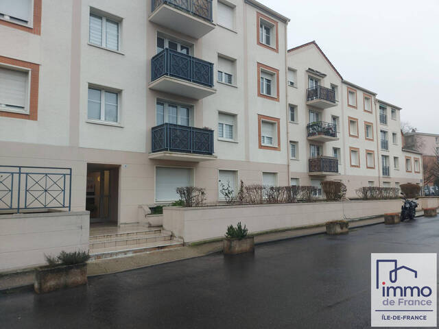 Location appartement 4 pièces 90.8 m² en Clamart (92140)