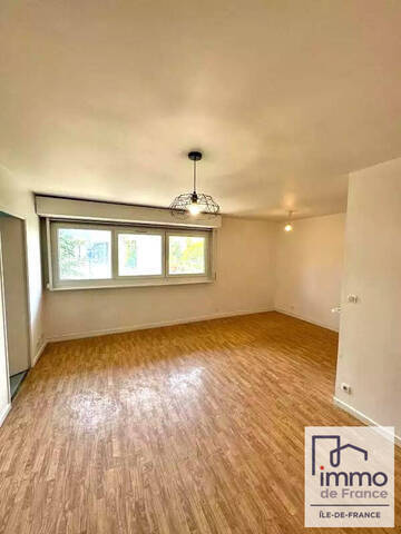 Vente appartement 2 pièces 57.6 m² à La Courneuve (93120)