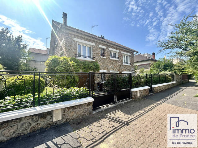 Vente maison 5 pièces 147.62 m² à Chelles (77500) - CENTRE-VILLE