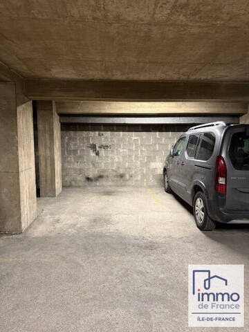 Vente stationnement parking 10 m² à Paris 12e Arrondissement (75012) - DAUMESNIL FELIX EBOUE