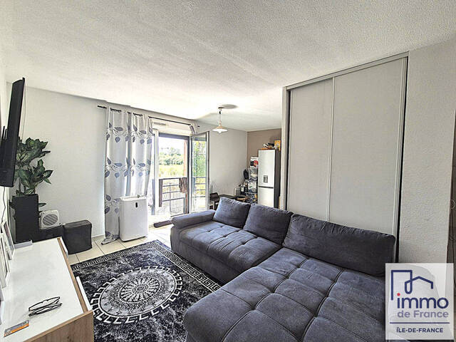 Vente appartement 3 pièces 60 m² à Ris-Orangis (91130)
