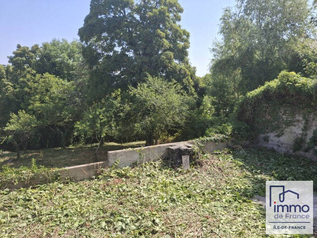 Vente terrain 580 m² à Montfermeil (93370)
