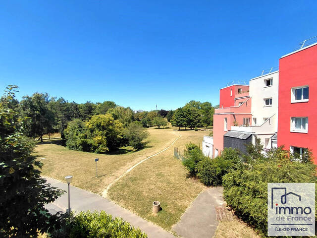 Vente appartement duplex 5 pièces 100.86 m² en Cergy (95000)