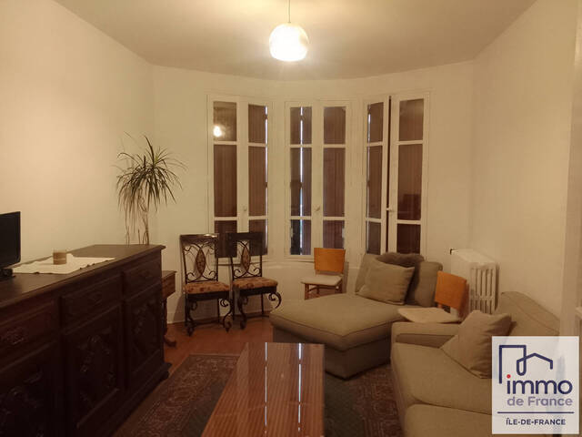 Location appartement 3 pièces 77.32 m² à Vitry-sur-Seine (94400)