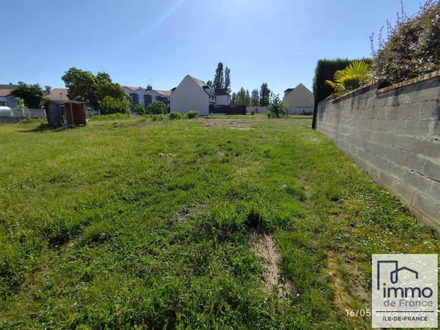 Vente terrain 425.8 m² à Cergy (95000) Le village