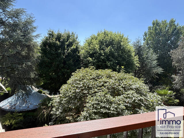 Vente appartement 3 pièces 76.7 m² en Le Chesnay (78150)