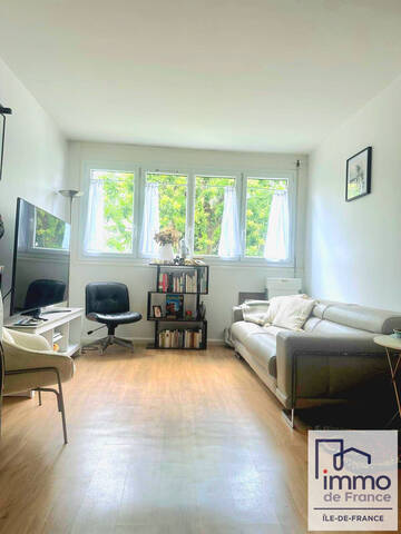 Acheter Appartement 2 pièces 45 m² Paris 18e Arrondissement (75018) MARCADET-POISSONNIERS