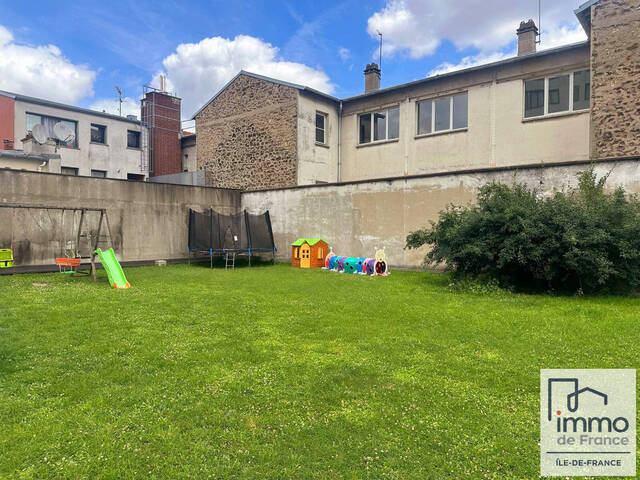 Vente appartement 2 pièces 45 m² en Paris 18e Arrondissement (75018) - MARCADET-POISSONNIERS