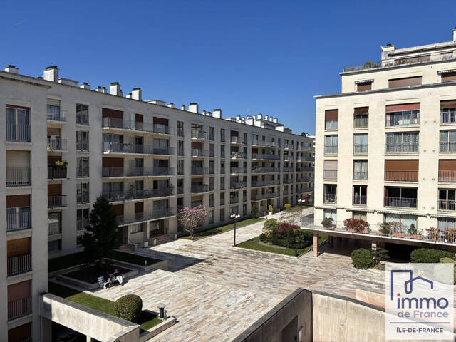Vente appartement 5 pièces 119 m² à Versailles (78000)