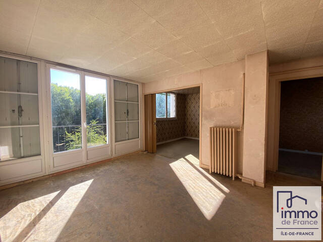 Vente appartement 3 pièces 52 m² à Sainte-Geneviève-des-Bois (91700)