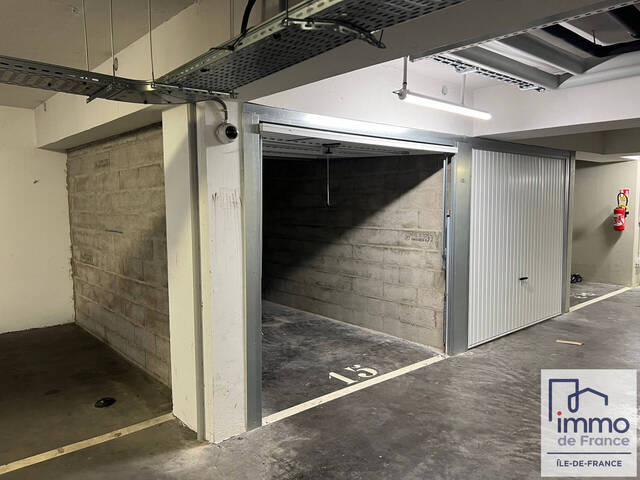 Vente stationnement parking 12 m² à Vélizy-Villacoublay (78140)