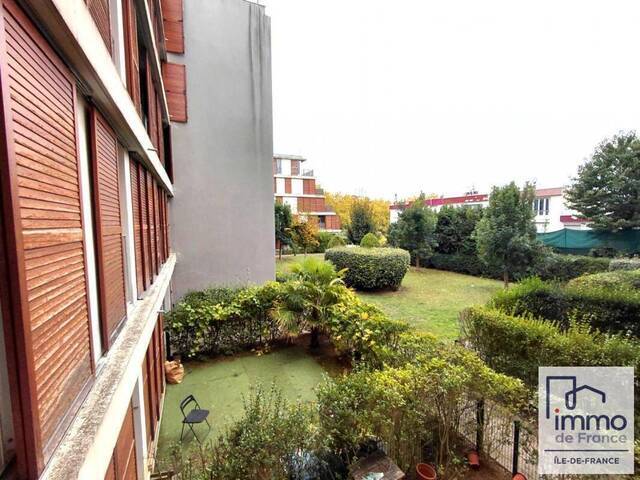 Location appartement studio 1 pièce 31 m² en Cergy (95000) Croix Petit-Chenes d'Or