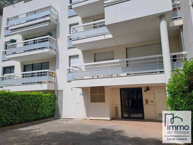 Location appartement studio 1 pièce 28 m² en Rocquencourt (78150) Saint-Germain