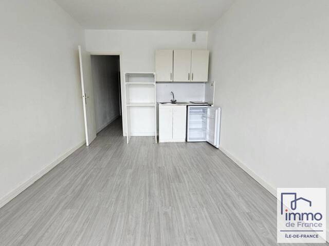 Location Appartement studio 1 pièce 20 m² Rocquencourt (78150) Nouvelle France