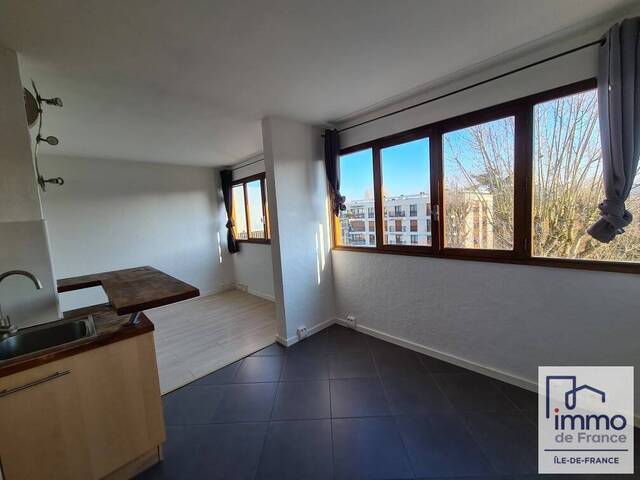 Location Appartement studio 1 pièce 26 m² Rocquencourt (78150) Porte Saint-Antoine