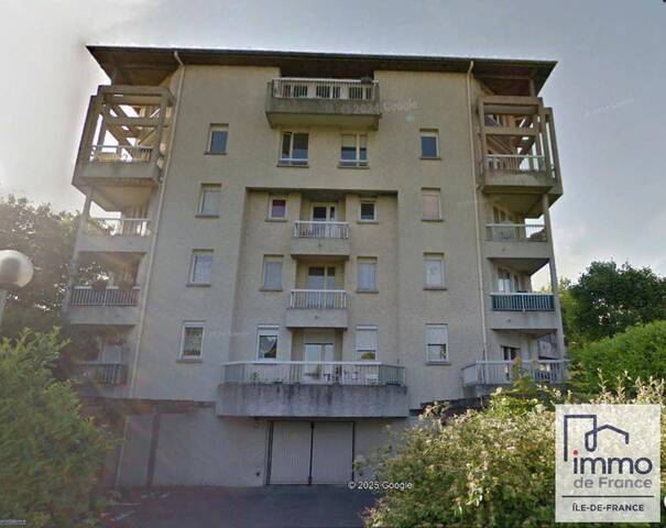 Vente appartement 3 pièces 63 m² à Cergy (95800) Quartier : LES 12 COLONNES