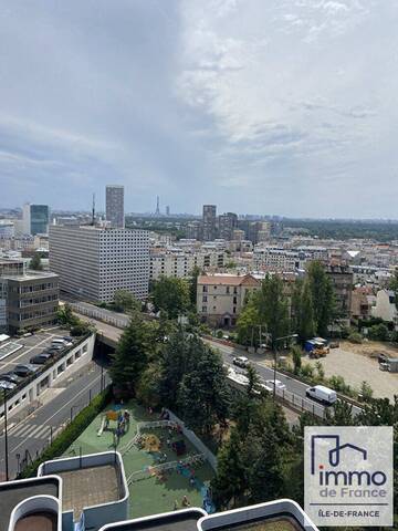 Vente appartement 1 pièce 27.41 m² à Puteaux (92800) Date RCP : 13/03/1973Nombre total de lots : 749Lots principaux (habitations / commerces / bureaux) : 371Lots d'habitation : 371Lots de stationnement /