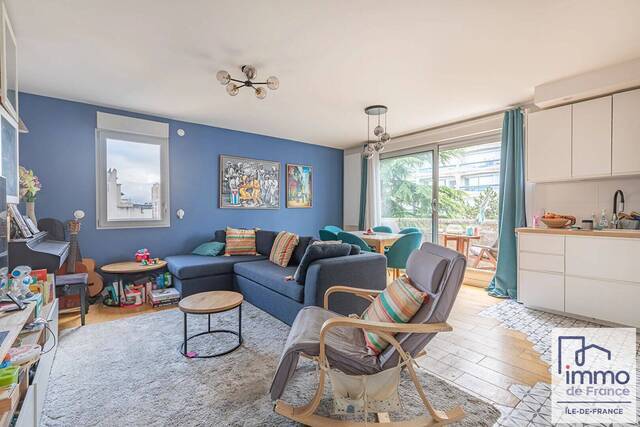 Vente appartement 3 pièces 69.79 m² à Courbevoie (92400) Quartier : Place Charras