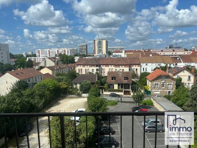 Vente Appartement 3 pièces 78.13 m² Villejuif (94800) CalmeLigne 7 à 6 min à piedImmeuble : Bâtiment 2