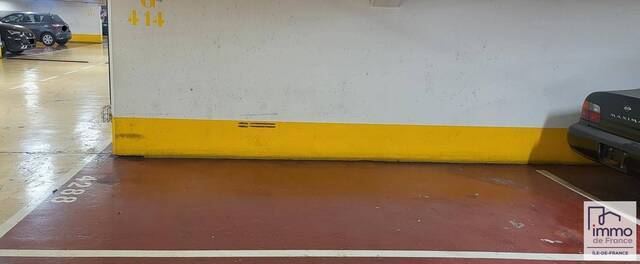 Vente stationnement parking / box à Paris 13e Arrondissement (75013) Quartier : C.C. Italie2