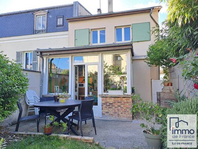 Vente maison 5 pièces 102 m² à Rambouillet (78120) - Quartier : Hyper Centre