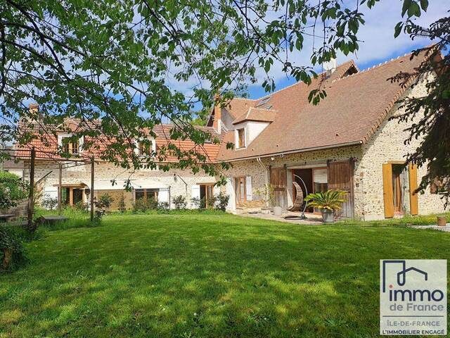 Acheter Maison 9 pièces 240 m² Saint-Cyr-sous-Dourdan (91410)