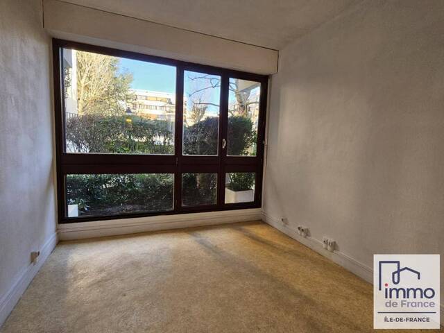 Location appartement chambre 1 pièce 16 m² à Rocquencourt (78150) Porte Saint-Antoine