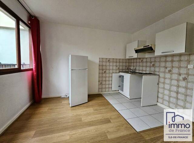 Location appartement studio 1 pièce 26 m² à Rocquencourt (78150) Dutartre