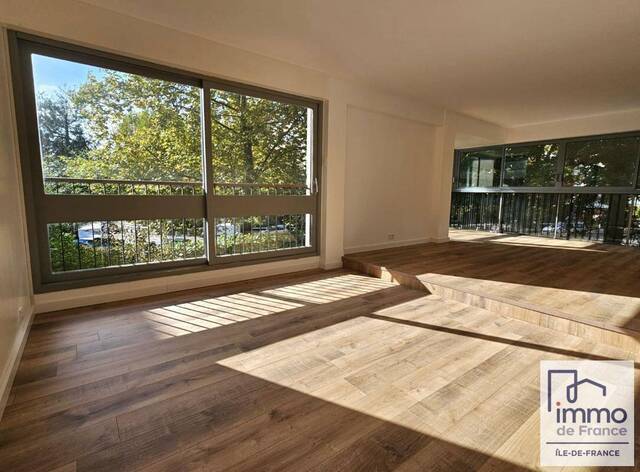 Location appartement 5 pièces 94 m² à Rocquencourt (78150) La Breche