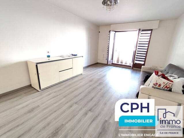 Vente appartement 3 pièces 67 m² à Cergy (95800)