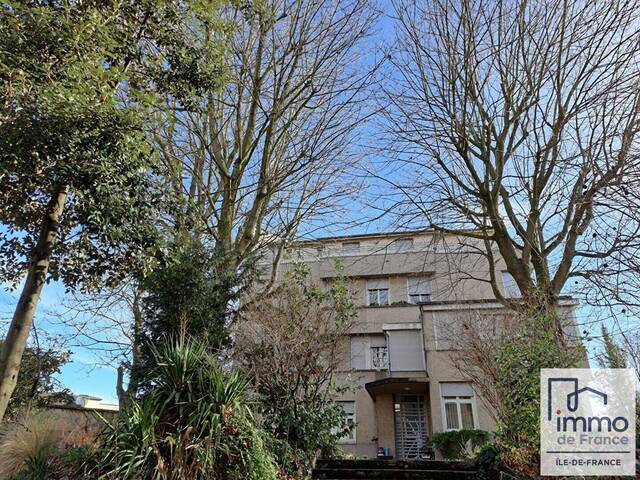 Vente maison 22 pièces 653 m² à Gentilly (94250)