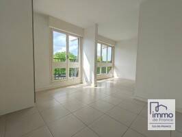 Location appartement chambre 1 pièce 26 m² à Rocquencourt (78150) Dutartre