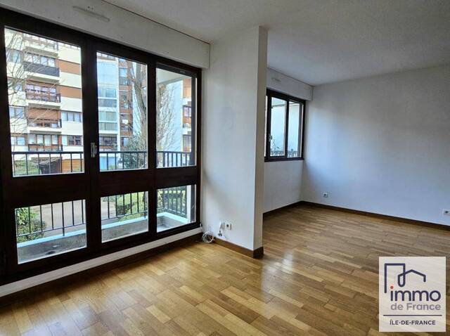 Location appartement studio 1 pièce 26 m² à Rocquencourt (78150) Dutartre