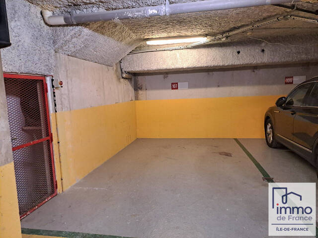 Vente stationnement parking / box à Paris 11e Arrondissement (75011)