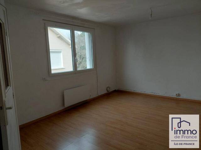 Location appartement studio 1 pièce 22 m² à Bois-d'Arcy (78390) L'Eglise