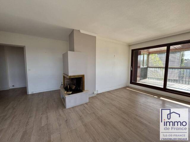 Vente Appartement t5 93 m² Rocquencourt (78150) La Breche