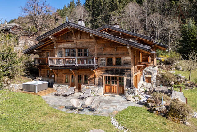 Vente Chalet 8 pièces 256 m² Demi-Quartier 74120