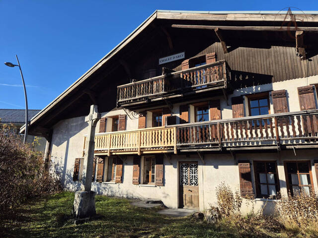 Sale Chalet 8 rooms 285 m² Megève 74120