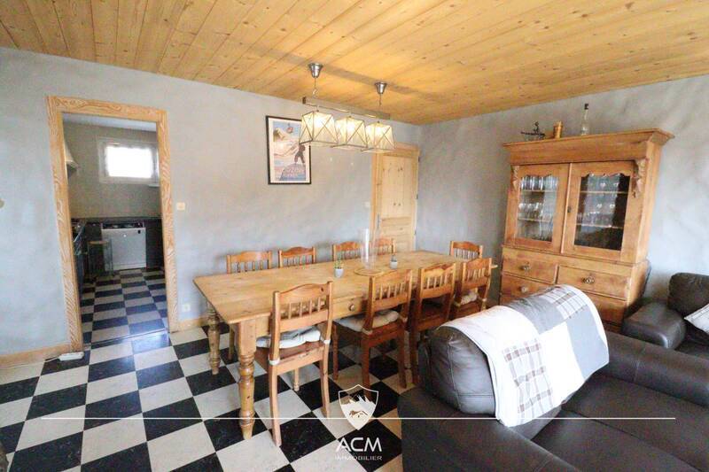 Holiday rentals chalet 10 sleeps Les Gets 74260