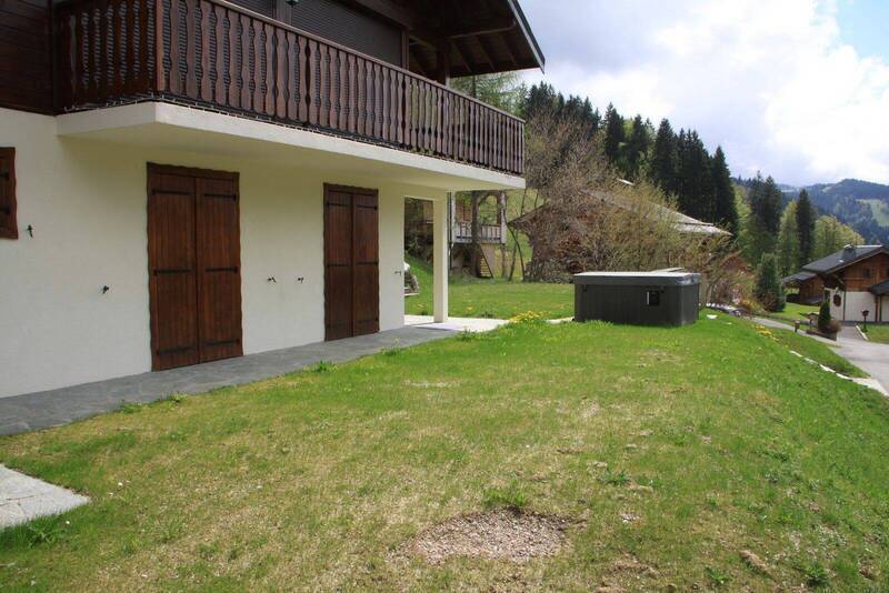 Holiday rentals chalet 8 sleeps Les Gets 74260