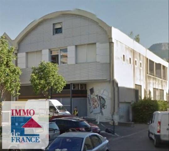 Location logement étudiant parking couvert à Saint-Martin-d'Hères (38400) ST MARTIN D'HERES
