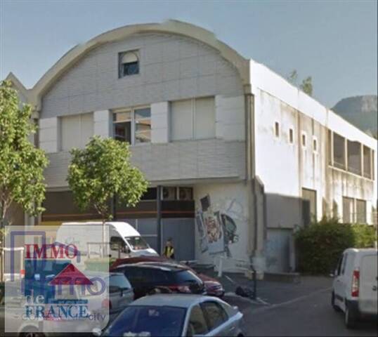 Location logement étudiant parking intÉrieur à Saint-Martin-d'Hères (38400)