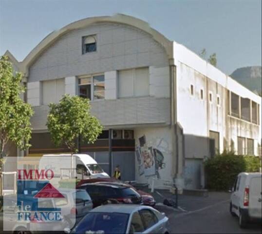 Location logement étudiant parking couvert à Saint-Martin-d'Hères (38400)