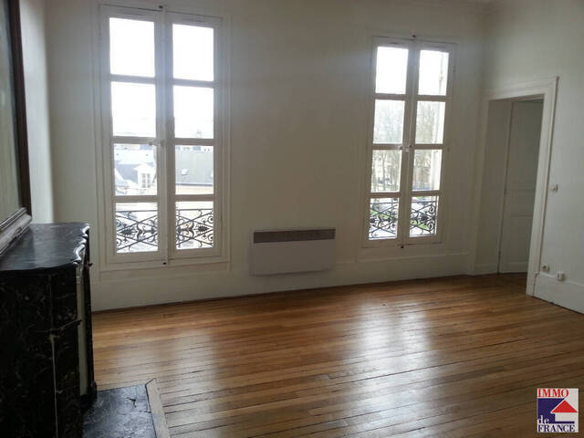 Location logement étudiant appartement 3 pièces 56.84 m² à Versailles (78000) Notre Dame centre ville