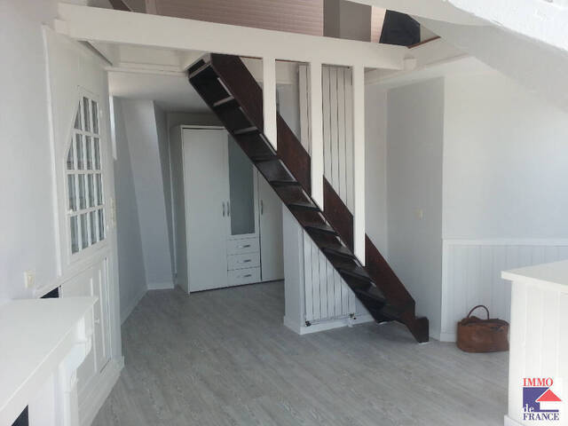 Location logement étudiant appartement 2 pièces 22.29 m² à Versailles (78000) CHANTIERS CALME
