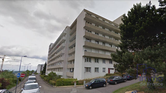 Location logement étudiant parking couvert 1 pièce 10 m² à Saint-Étienne (42000)